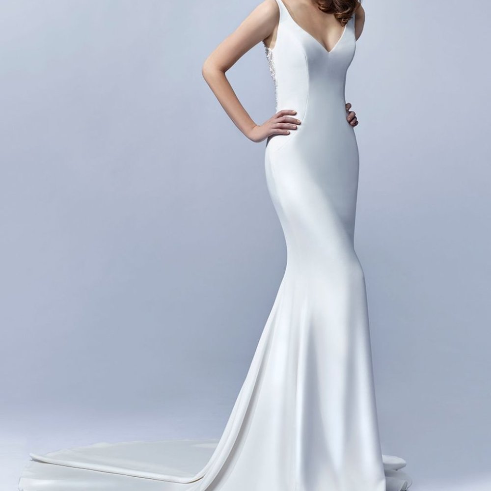 Enzoani Jane Gown